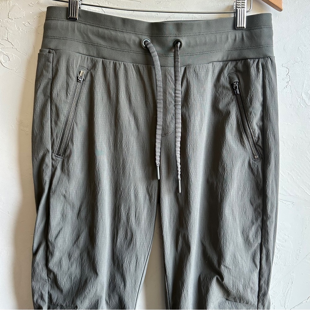 Athleta Trekkie North Joggers Women’s Size 6 Utility Hiking Athleisure Pants‎ - Picture 4 of 8